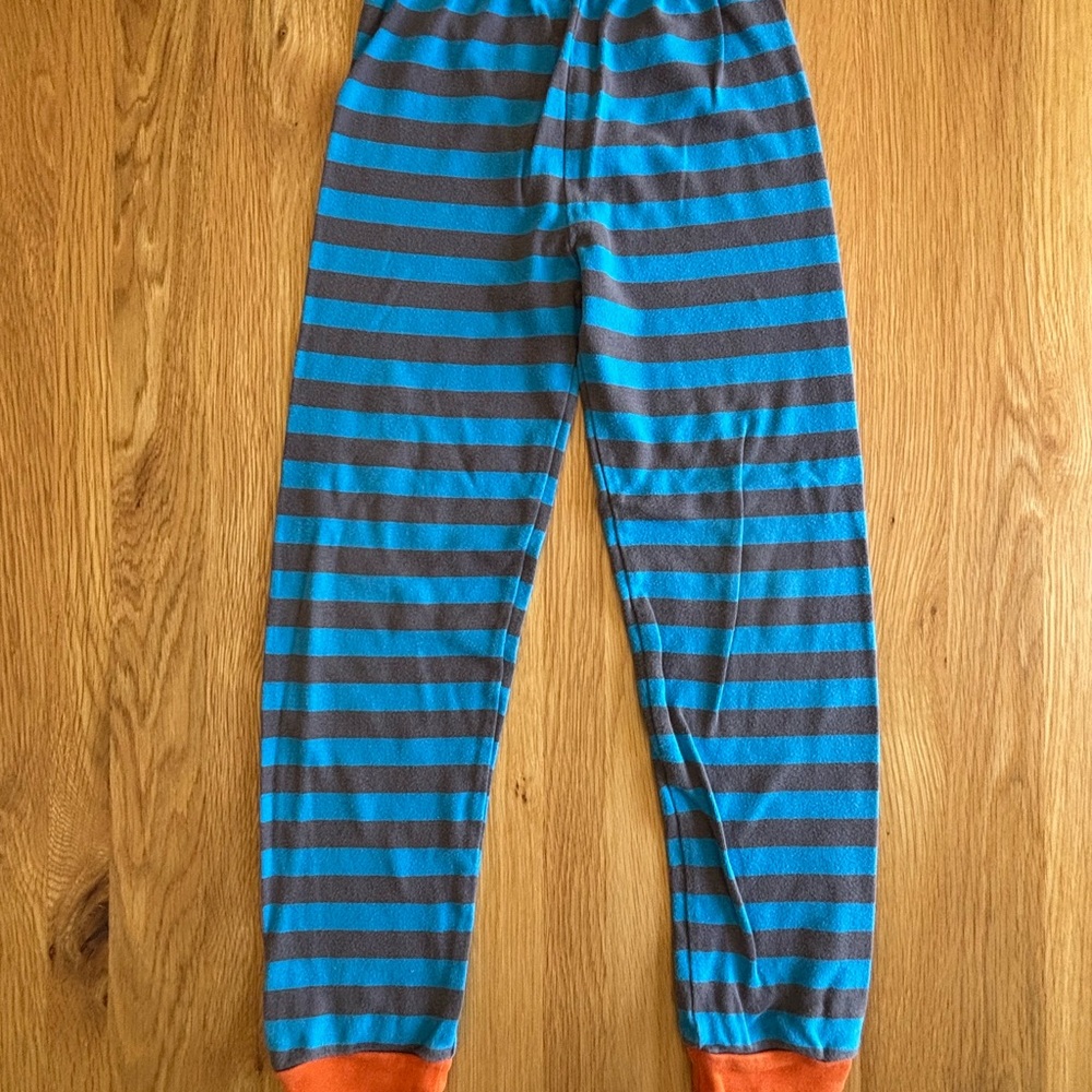 Gymboree Gray and Orange Truck Pajama Set - Picture 5 of 5
